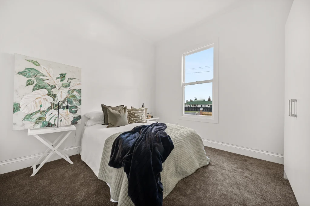 2337-H3350442-159479347__1755215441-32843-DSC09979